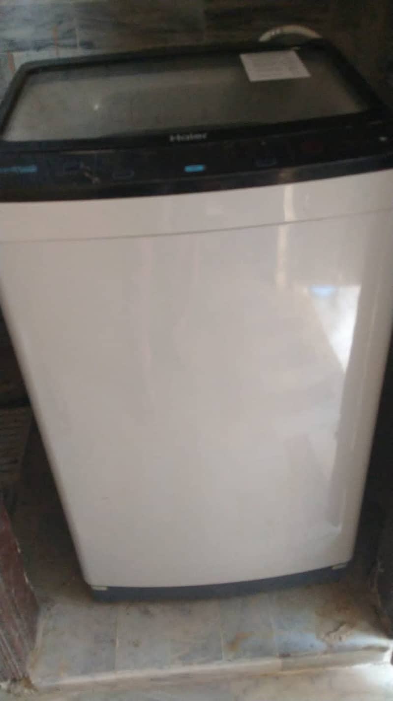 Automatic washing machine and dryer 1