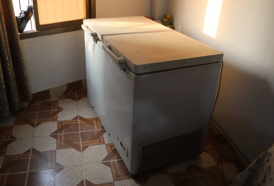 Dawlance deep freezer 1