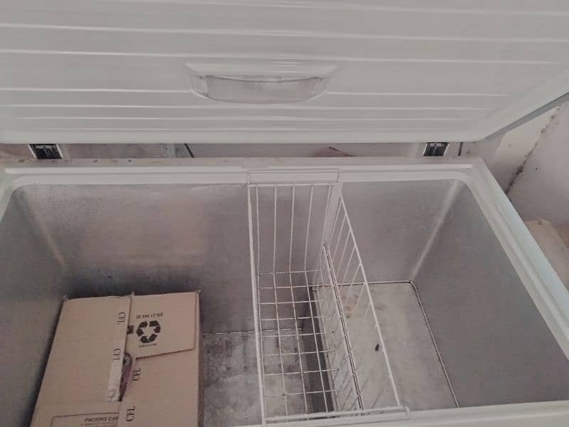 Dawlance Deep Freezer 3