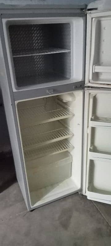 Haire refrigerator 2