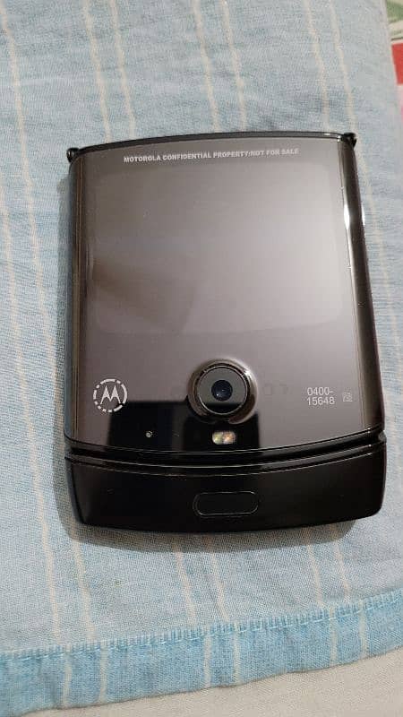 Motorola Razr fold 128 gb E sim version Exchange possible l 6