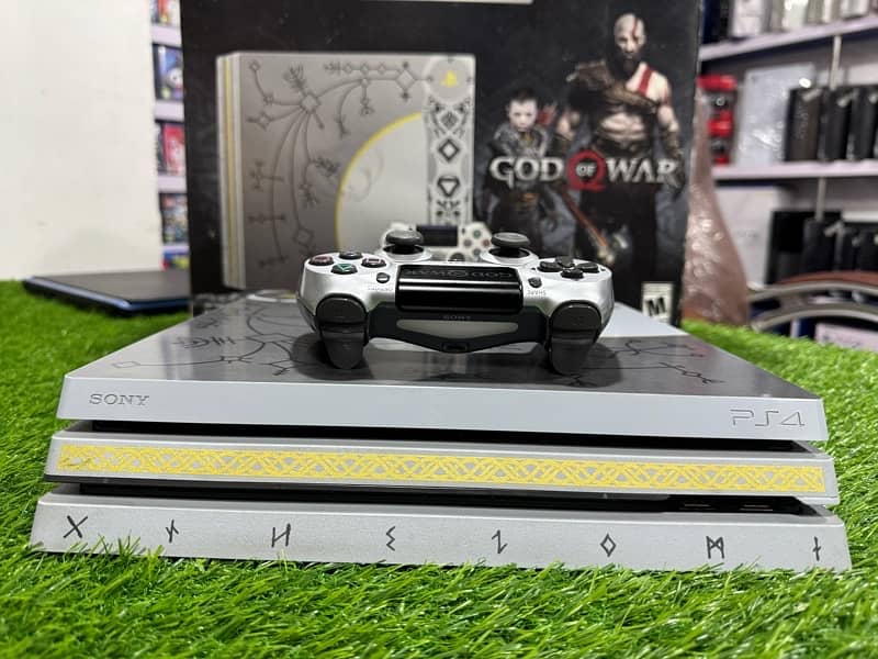 PS4 PRO (1TB) GOD OF WAR EDITION 1