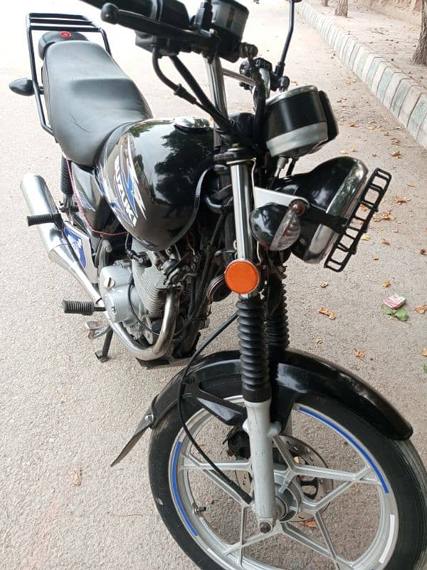 Suzuki gs 150 model  2021 urgent sale 10 by 10 condition 3