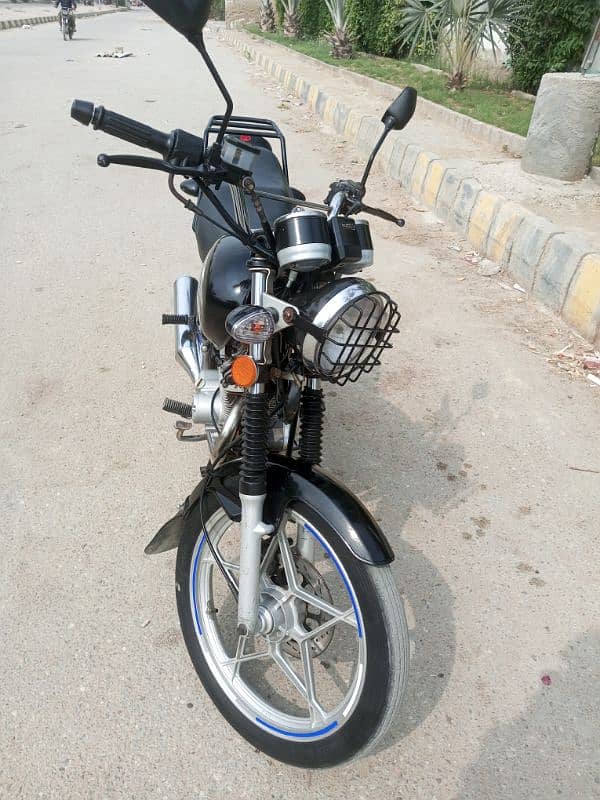 Suzuki gs 150 model  2021 urgent sale 10 by 10 condition 6