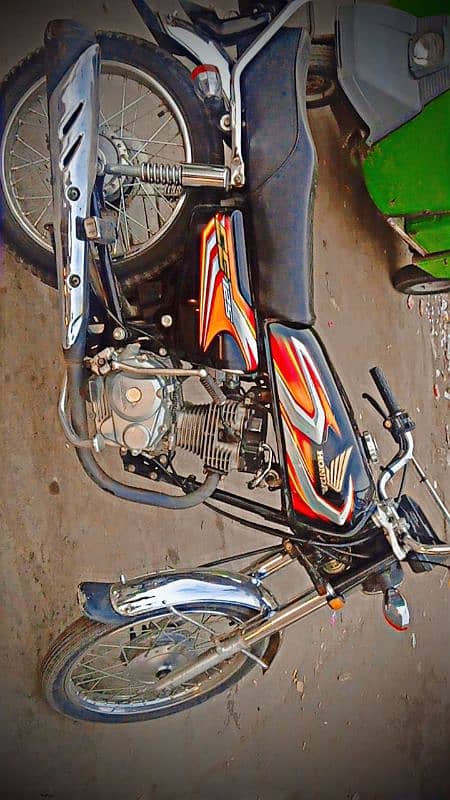 Honda 125 good condition 2022 model 0