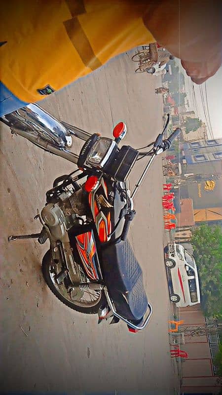 Honda 125 good condition 2022 model 1