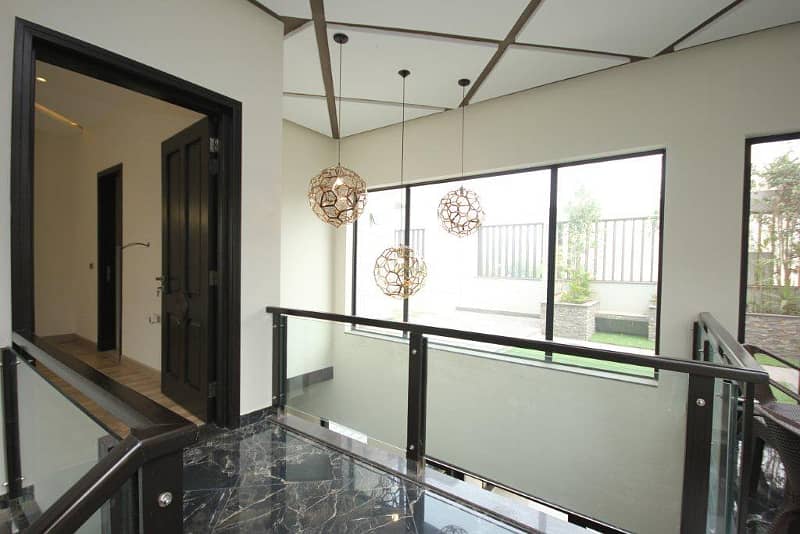 1 Kanal Slightly Used Unique Modern Design House For Sale in HBFC Society near to DHA Phase 5 25