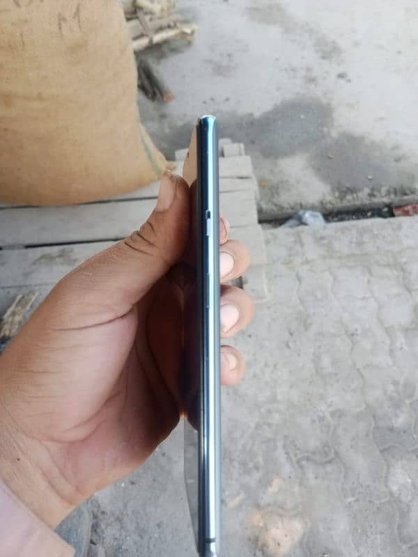 one plus 7T 8+8 128 condition 10by10 4