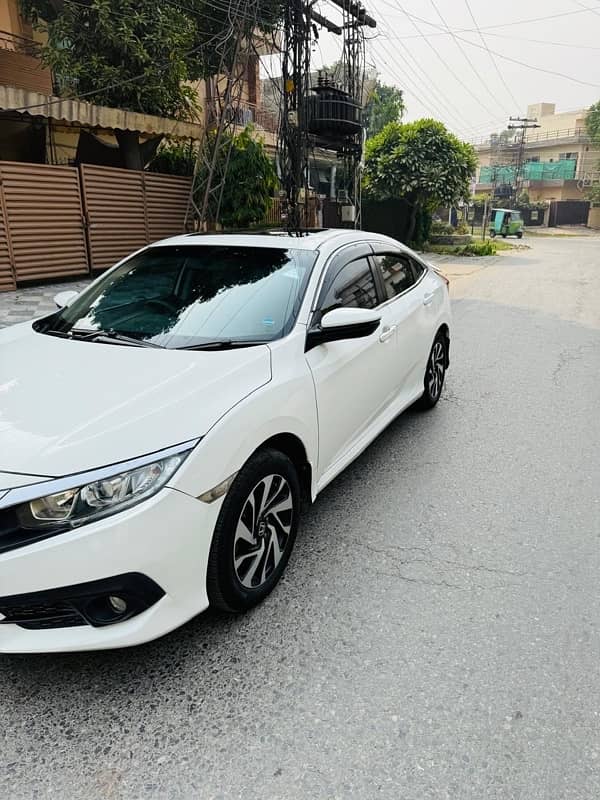 Honda Civic VTi Oriel Prosmatec 2018 13