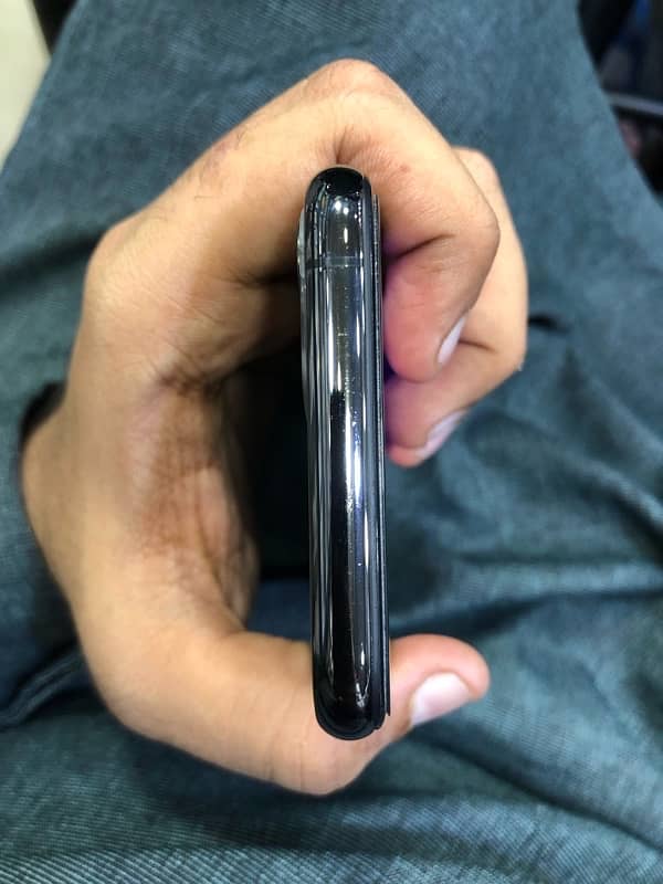 iphone 11pro 64gb fu simm working 6