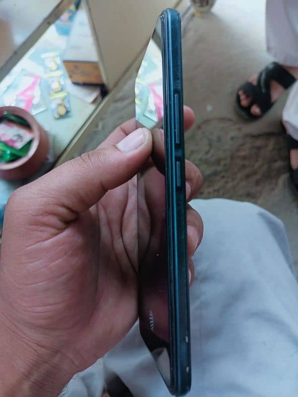 Vivo v23e for sale the bar charger okay 1