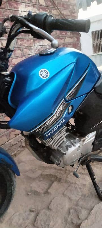 Yamaha YBR Blue 9