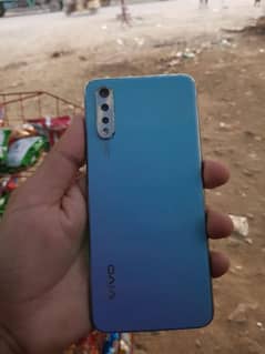 vivo S1