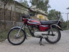 Honda CG 125 | Islamabad Registered 2015 Model Bike for Sale