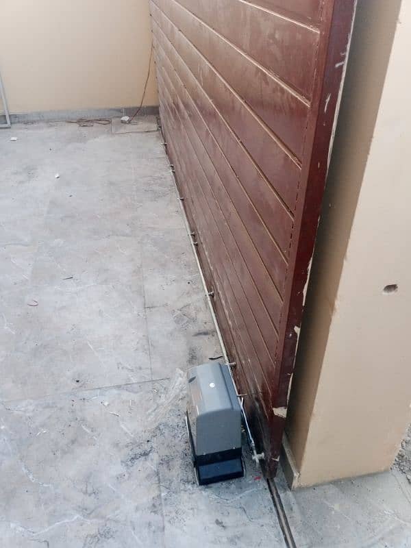 Automatic Swing Gate Sliding Gate Roller Doors 8