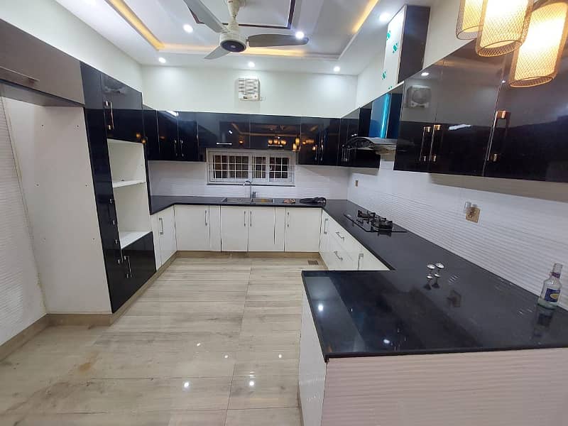 10 Marla Non Furnished Brand New Upper Portion For Rent Sector C Bahria Town Lahore 8