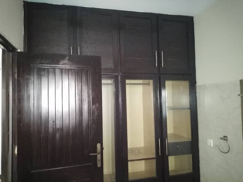 1Kanal Owern Build Luxuer House For Sale DHA Phase 3 12