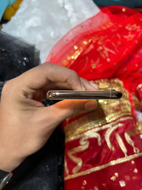 I phone xs max pta approved dual sim 2