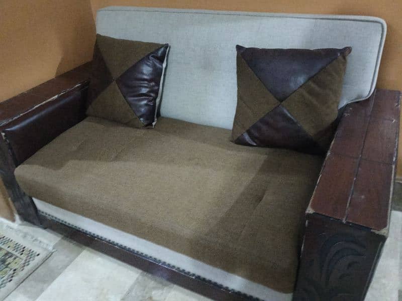 7 Seater Sofa Set with table 1