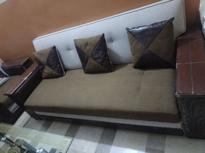 7 Seater Sofa Set with table 2