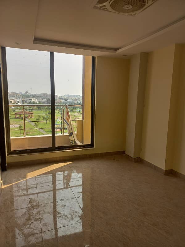 3 Bed Apartment Available For Sale 0