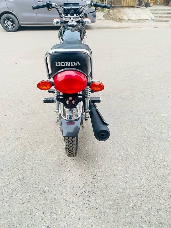 Honda CG 125 2022 3