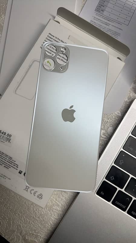 Iphone 11 pro max (orignal back) Silver/white 0