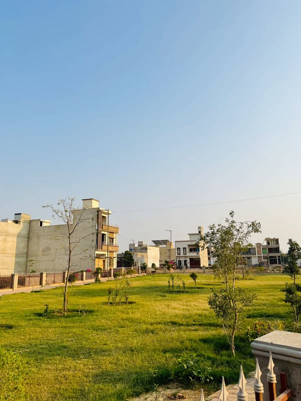 Falaknaz dreams 120 sq plot 18