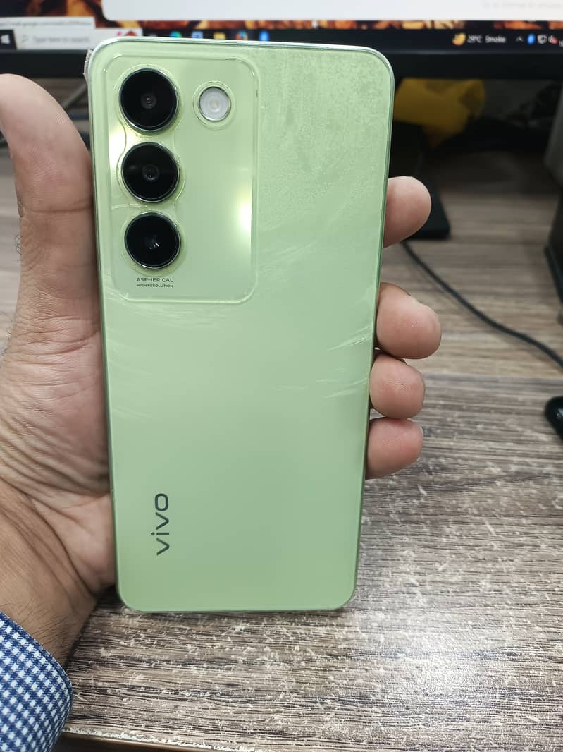 Vivo Y100 1