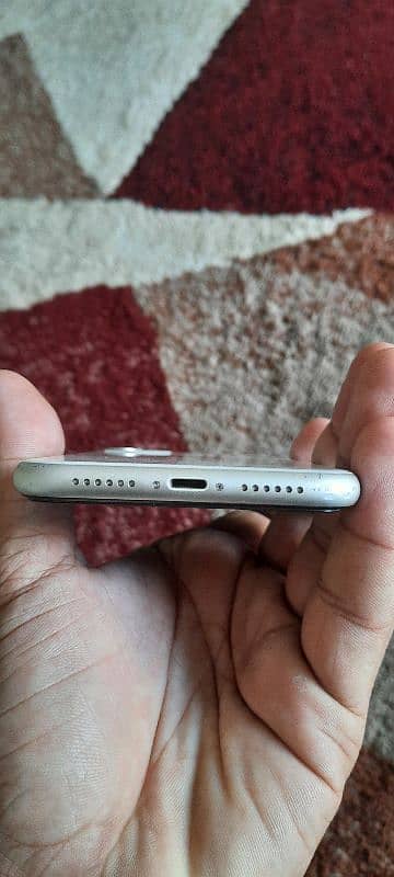 i phone 11 86 health good condition 2