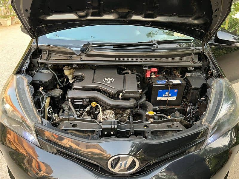 Toyota Vitz 2015 12