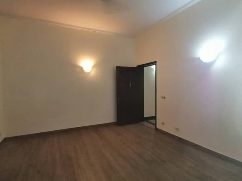 DHA 1 Kanal Wonderful Lower Portion For Rent In Phase 4 Block BB 28