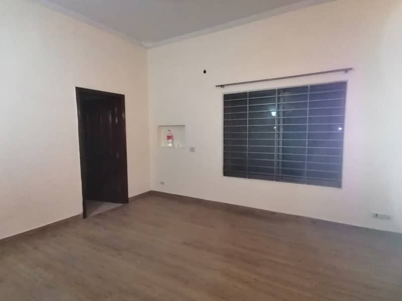 DHA 1 Kanal Wonderful Lower Portion For Rent In Phase 4 Block BB 31