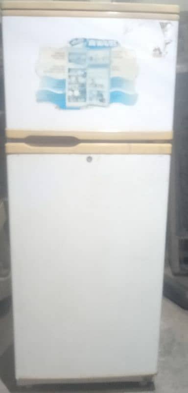 waves fridge for sale 1