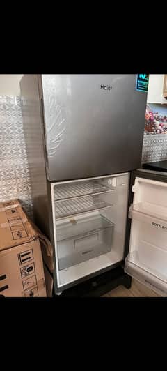 haier fridge HRF 216 EBS 0