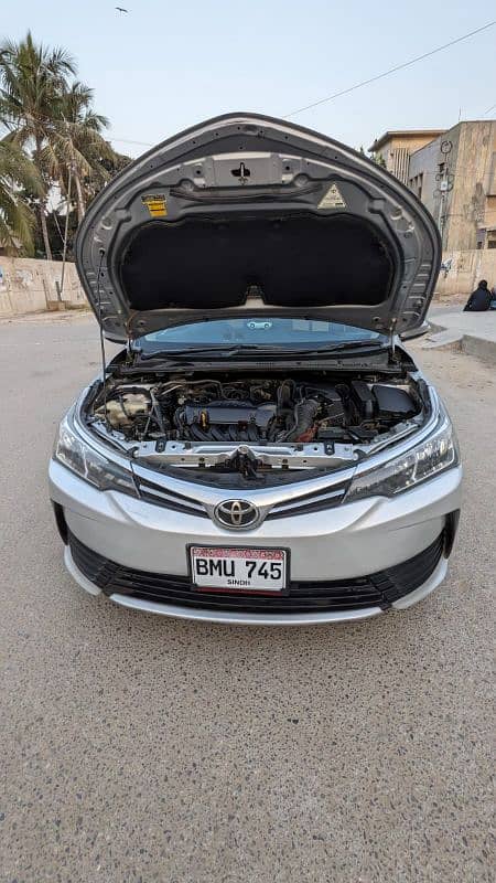 Toyota Corolla GLI 2018 full original condition car 14