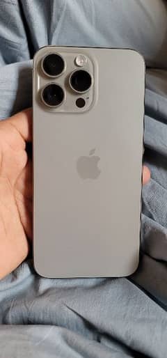 iphone 15pro max// Dual Sims Non Active// Non PTA// 97%