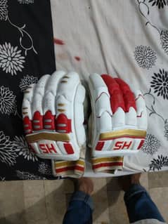 pads gloves available interested come inbox