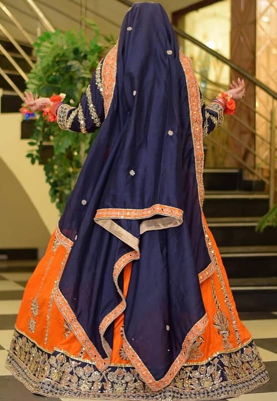 mehndi lehnga 0