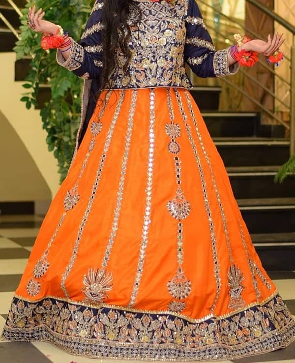 mehndi lehnga 2