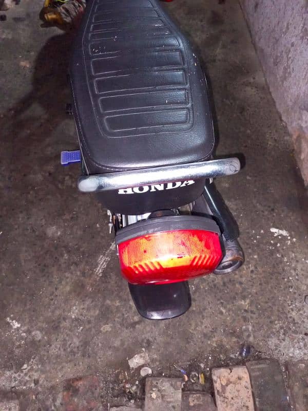 Honda 125 Dubble saman hy with Orignal Tanki tapy 2