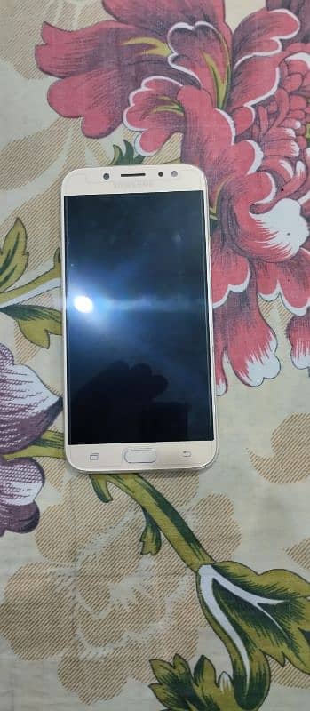 Samsung Galaxy J7pro 3 64 0