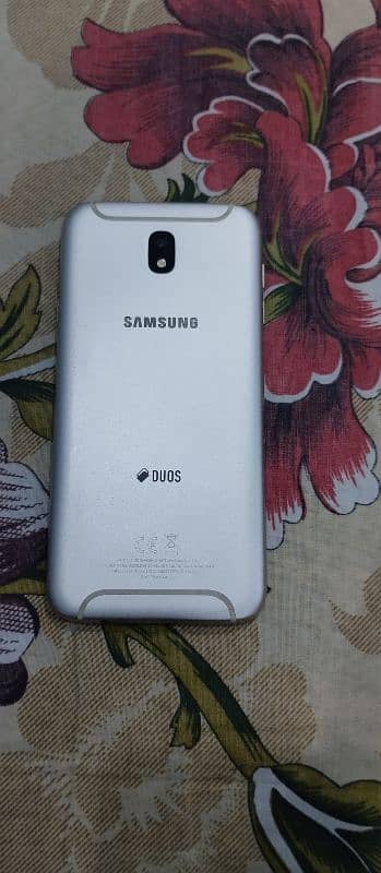 Samsung Galaxy J7pro 3 64 1