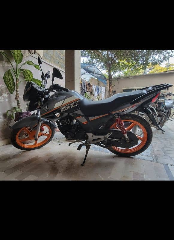 Honda cb150f 2022 6