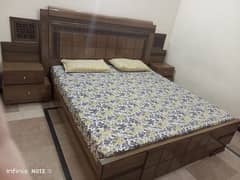 Bed set for sale with/without mattress