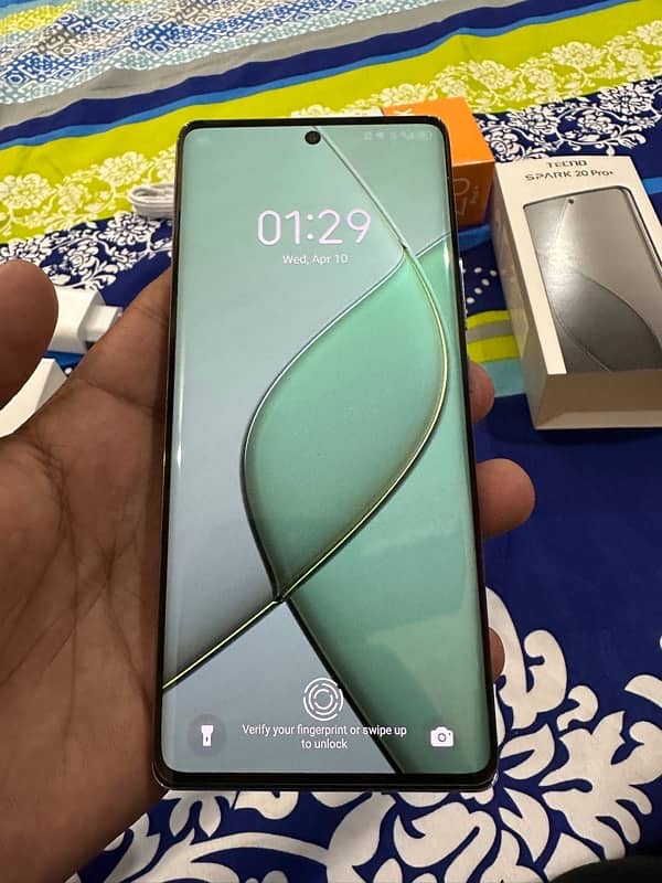 Tecno spark 20 pro plus 2