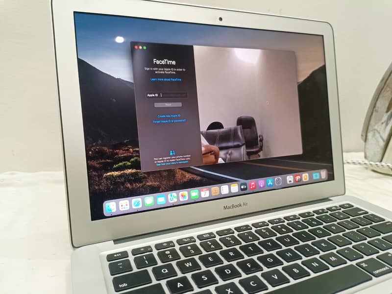 APPLE MACBOOK Air 2017 US Import 1