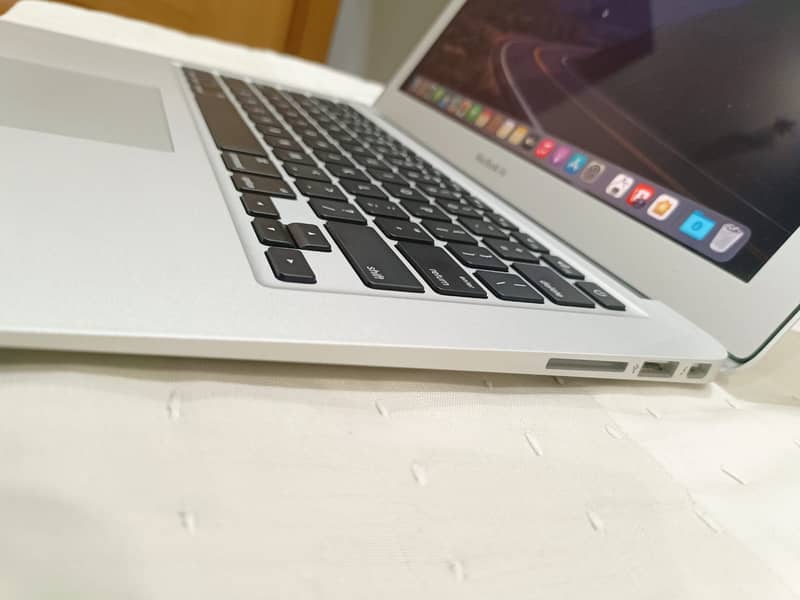 APPLE MACBOOK Air 2017 US Import 6