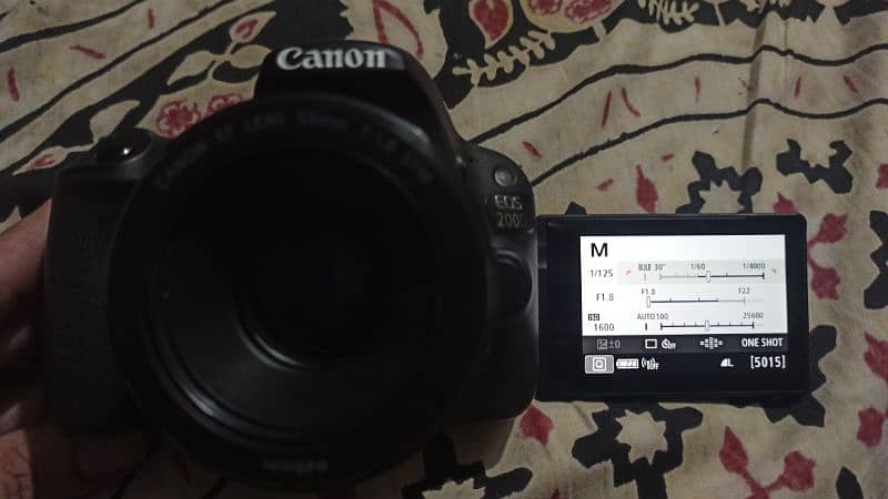 canon 200d like new 5