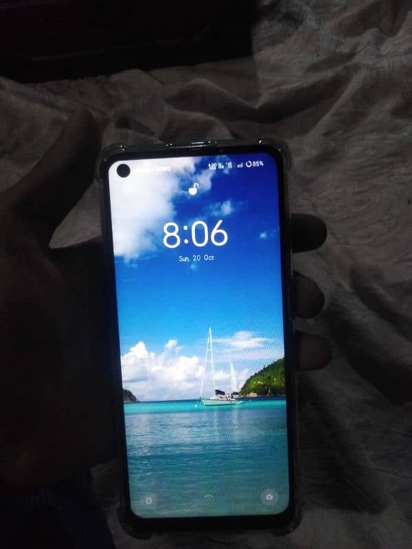 Oppo f 19 6+4 128 2